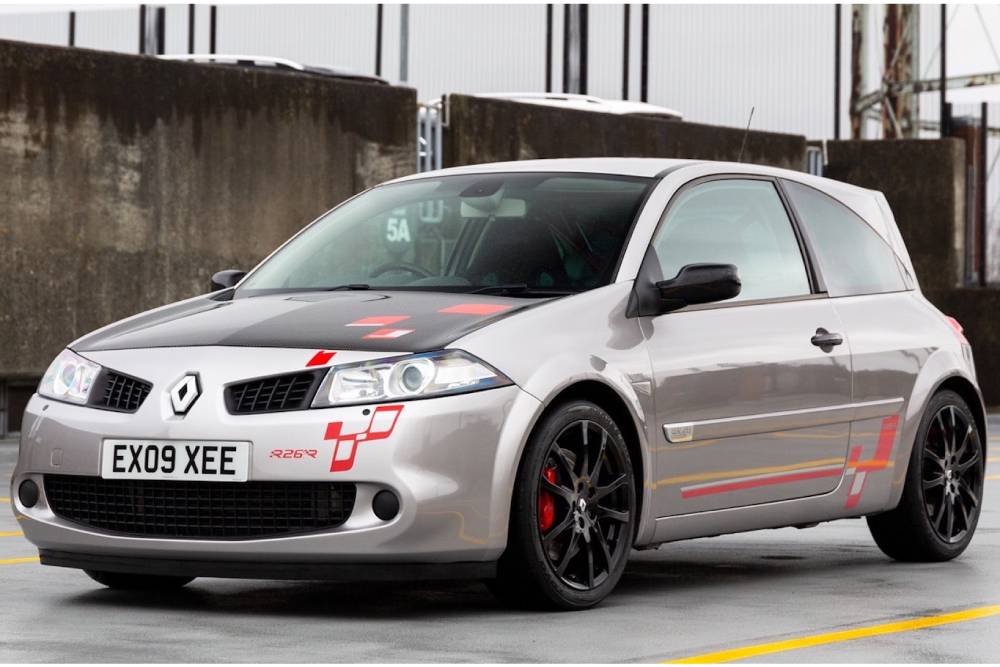 https://autogreeknews.gr/wp-content/uploads/2021/03/Renault-Megane-R26R-2.jpg