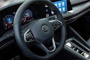 VOLKSWAGEN-GOLF-eTSI-MHEV-ACT-130-PS-DSG-Style_6