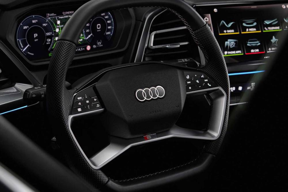 https://autogreeknews.gr/wp-content/uploads/2021/03/audi-q4-e-tron-prototype-interior-2.jpg