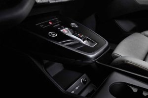 audi-q4-e-tron-prototype-interior 4