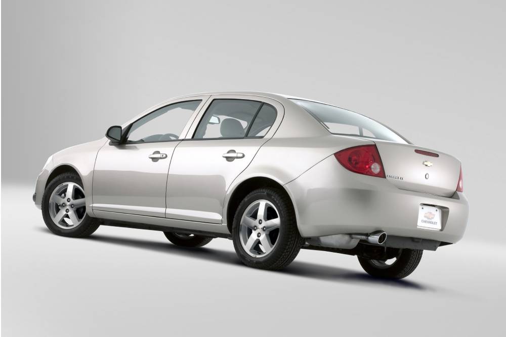 https://autogreeknews.gr/wp-content/uploads/2021/03/chevrolet-cobalt-2.jpg