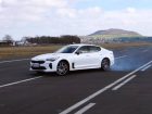 kia stinger gt acceleration drift