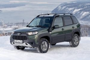 lada niva travel 4