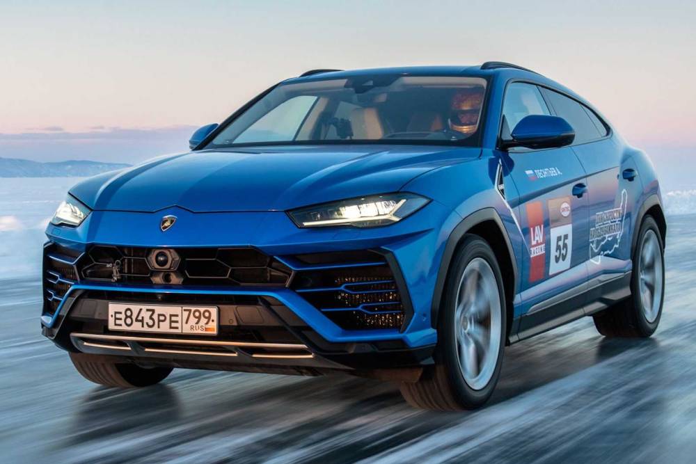 https://autogreeknews.gr/wp-content/uploads/2021/03/lamborghini-urus-high-speed-record-on-ice-2.jpg
