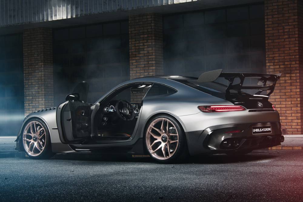 https://autogreeknews.gr/wp-content/uploads/2021/03/mercedes-amg-gt-black-series-wheelsandmore-tuning-5.jpg