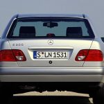 mercedes-benz_e_200_saloon_elegance_1
