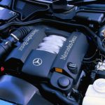 mercedes-benz_e_240_elegance_3