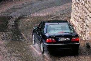 mercedes-benz_e_430_4matic_elegance