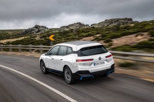 the-first-ever-bmw-ix 2