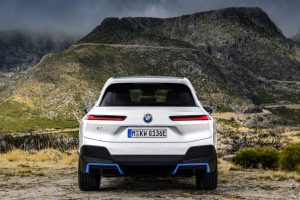 the-first-ever-bmw-ix5