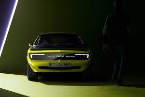 03-Opel-Manta-GSe-ElektroMOD-515482