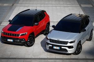 1.–New-Jeep®-Compass-Trailhawk-and-S-4xe