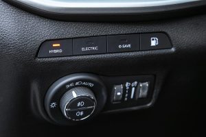 11.–New-Jeep®-Compass-80th-Anniversary-4xe