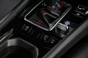 15.–New-Jeep®-Compass-Trailhawk-4xe