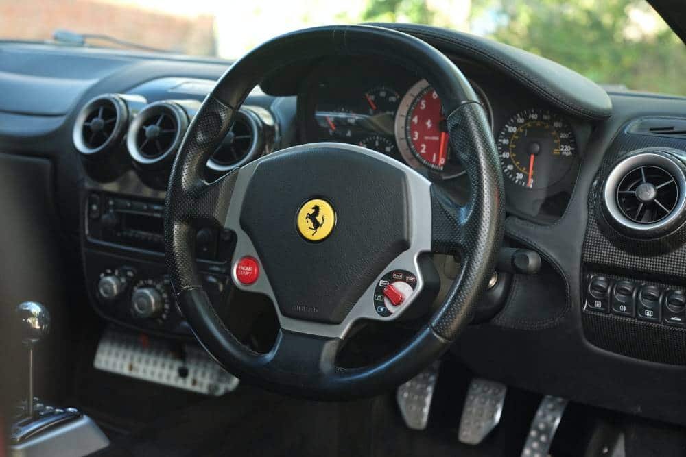 https://autogreeknews.gr/wp-content/uploads/2021/04/2005-manual-ferrari-f430-for-sale-8.jpg