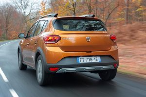 2020—New-Dacia-SANDERO-STEPWAY-tests-drive-(2)