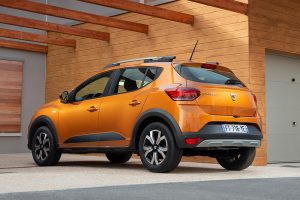 2020—New-Dacia-SANDERO-STEPWAY-tests-drive