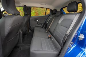 2020—New-Dacia-SANDERO-tests-drive-(4)