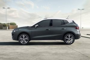 2021-SEAT-Arona-Xperience-Dark-4
