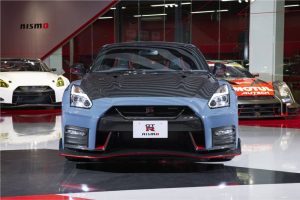 2022-Nissan-GT-R-Nismo-2