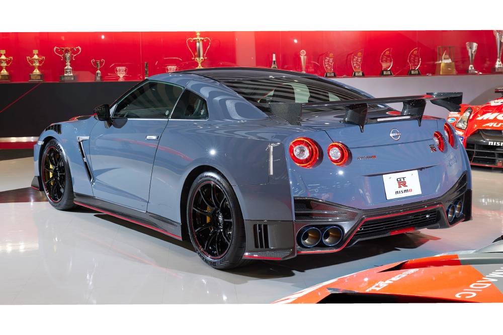 https://autogreeknews.gr/wp-content/uploads/2021/04/2022-Nissan-GT-R-Nismo-3.jpg