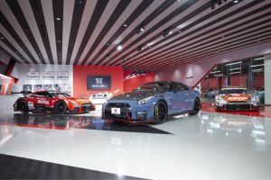 2022-Nissan-GT-R-Nismo-5