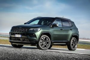 7.–New-Jeep®-Compass-80th-Anniversary-4xe