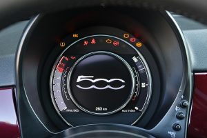 Fiat-500-1.0-Hybrid-Dolcevita-(35)