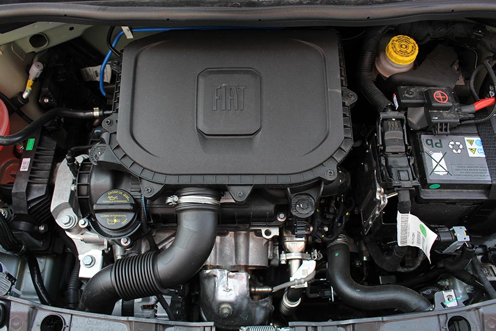 https://autogreeknews.gr/wp-content/uploads/2021/04/Fiat-Panda-1.0-Hybrid-engine.jpg