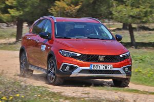Fiat-Tipo-Cross-1-(1)