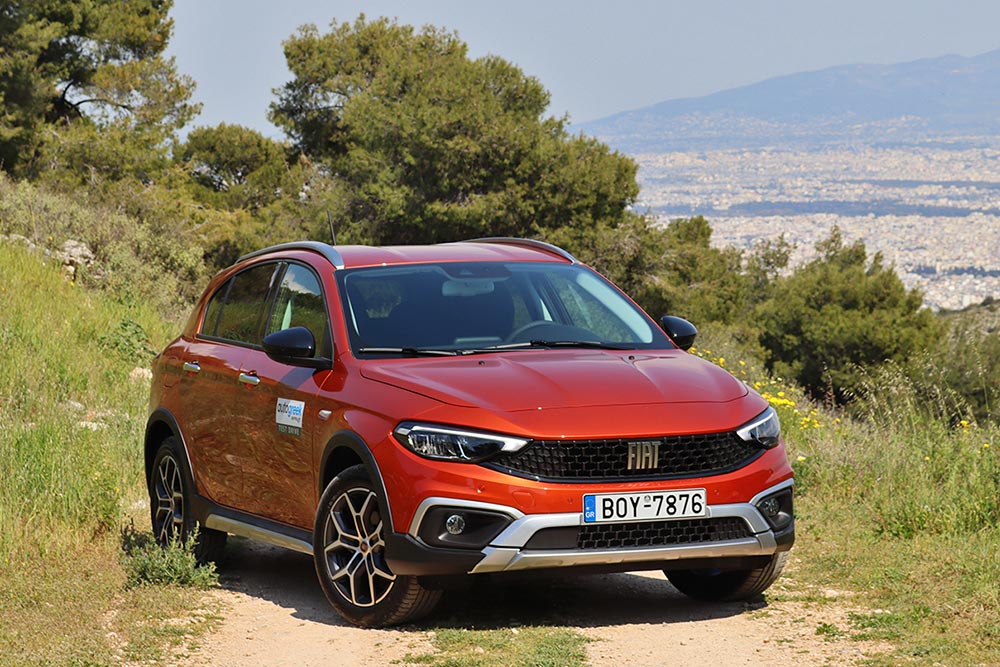 https://autogreeknews.gr/wp-content/uploads/2021/04/Fiat-Tipo-Cross-1.0T-100-3.jpg