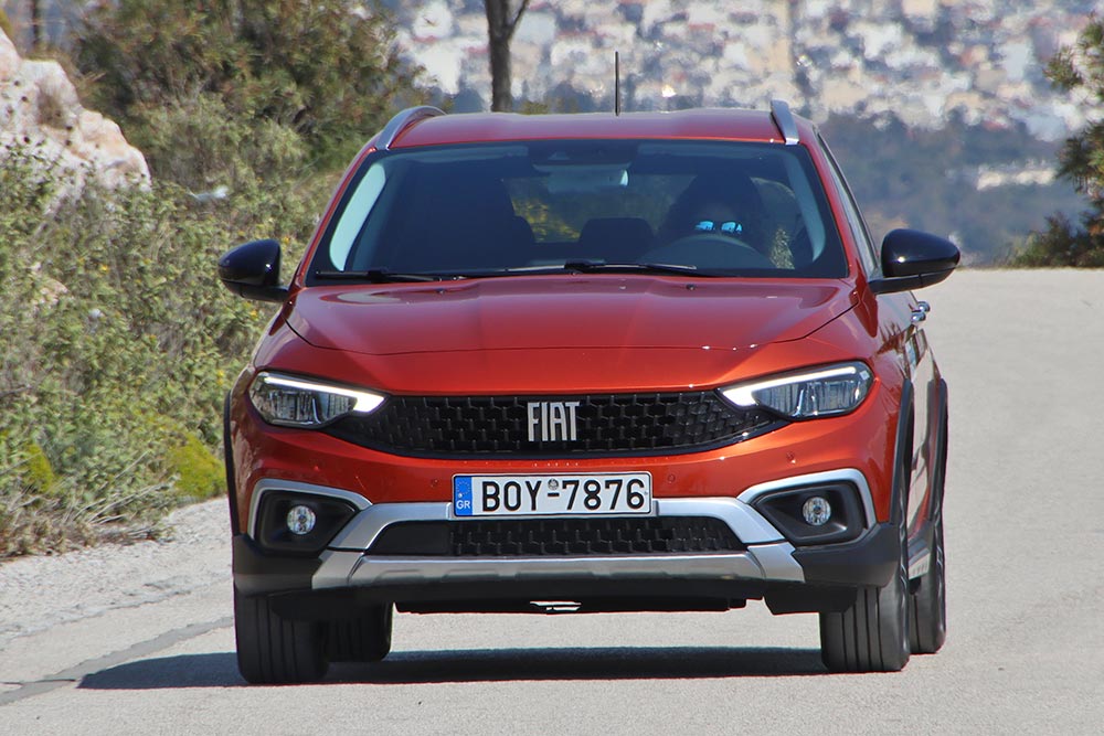 https://autogreeknews.gr/wp-content/uploads/2021/04/Fiat-Tipo-Cross-1.0T-100-31.jpg