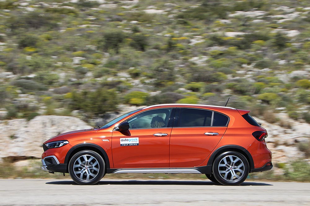 https://autogreeknews.gr/wp-content/uploads/2021/04/Fiat-Tipo-Cross-1.0T-100-38.jpg