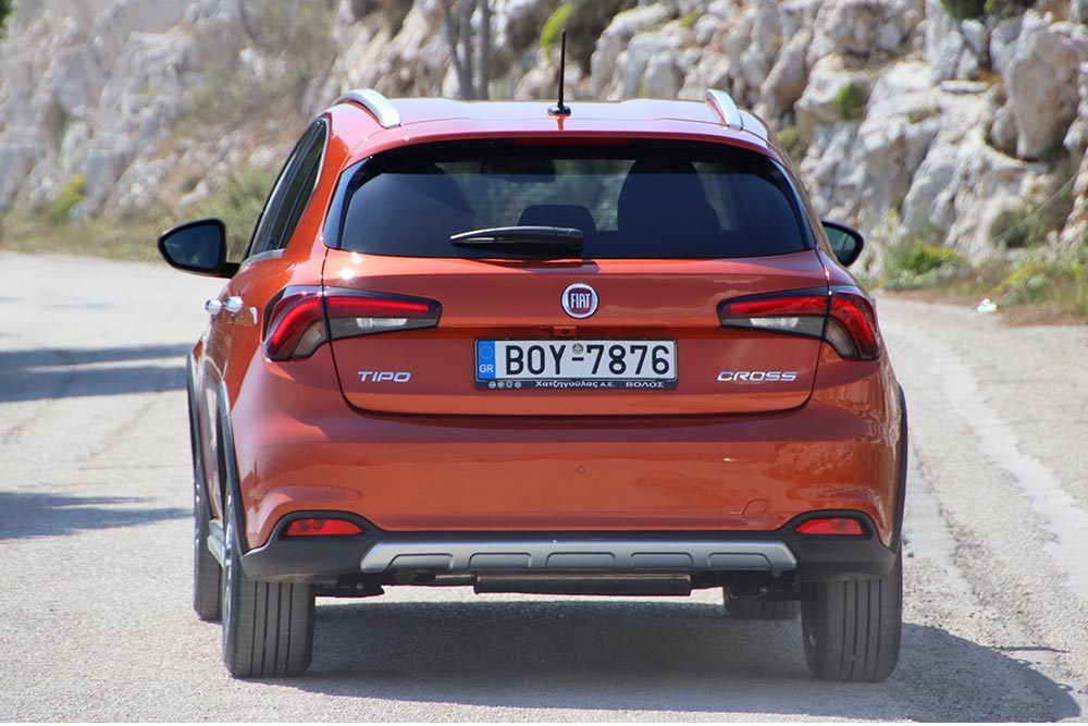 https://autogreeknews.gr/wp-content/uploads/2021/04/Fiat-Tipo-Cross-1.0T-100-41.jpg