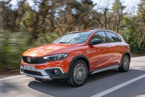 Fiat-Tipo-Cross-2021-(1)