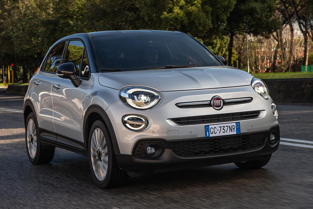 https://autogreeknews.gr/wp-content/uploads/2021/04/Fiat_500X-CONNECT-4.jpg