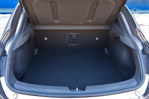 Hyundai i30 Fastback 1.5 T-GDi DCT Hybrid (17)