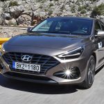 Hyundai i30 Fastback 1.5 T-GDi DCT Hybrid (2)