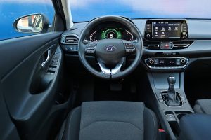 Hyundai i30 Fastback 1.5 T-GDi DCT Hybrid (21)