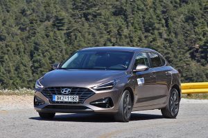 Hyundai i30 Fastback 1.5 T-GDi DCT Hybrid (44)