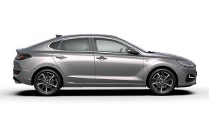 Hyundai-i30-Fastback-2