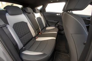 Kia-Proceed-rear-room