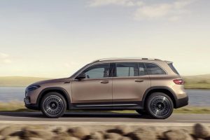 Mercedes-EQB-(4)