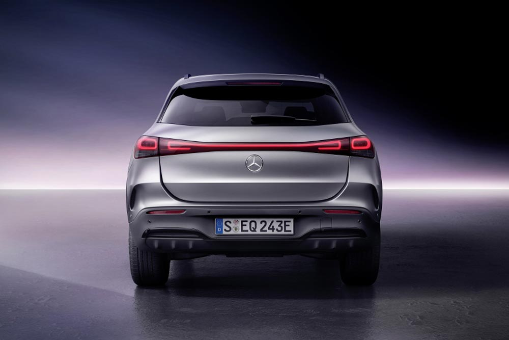 https://autogreeknews.gr/wp-content/uploads/2021/04/Mercedes_EQA-12.jpg