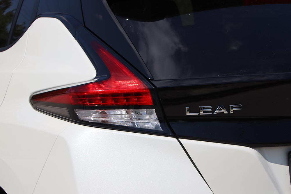 https://autogreeknews.gr/wp-content/uploads/2021/04/Nissan-LEAF-e-7.jpg
