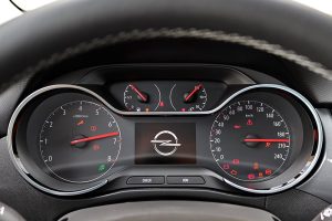 Opel Crossland 1.5D 120 6AT (26)