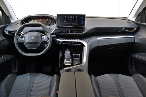 Peugeot-3008-1.2-auto-(21)