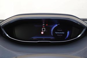 Peugeot-3008-1.2-auto-(32)
