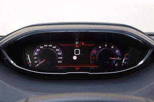 Peugeot-3008-1.2-auto-(35)