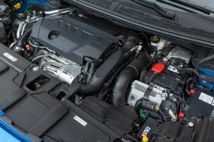 Peugeot-3008-Hybrid-(4)